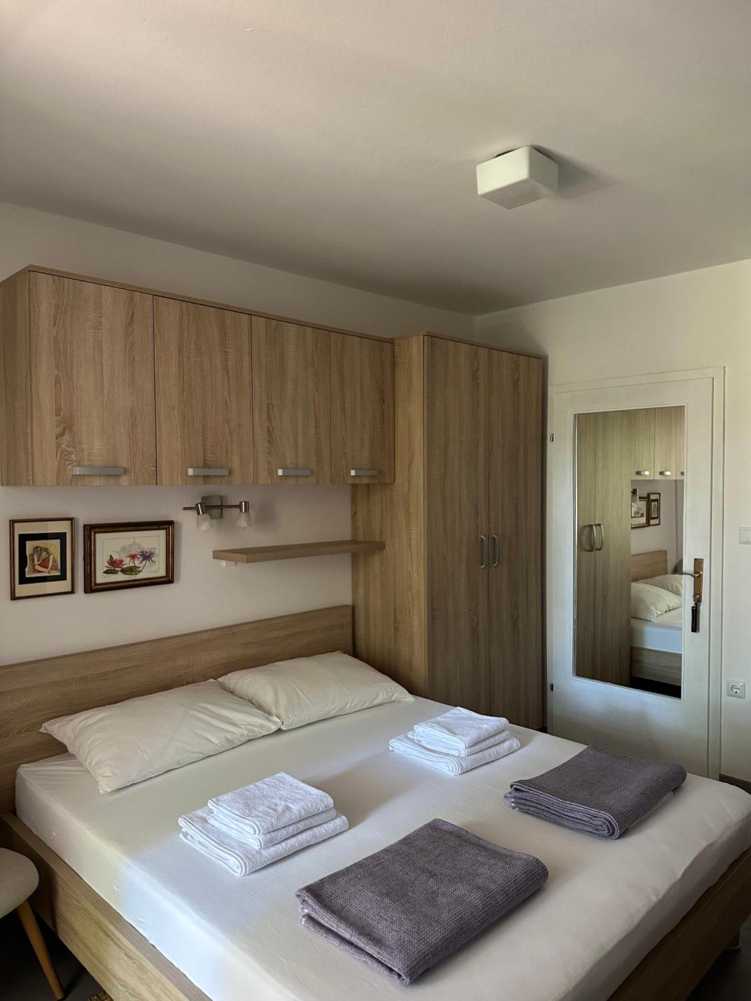 Studio Apartman Stefanija Selce Luaran gambar